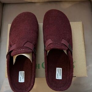 Earth Origins clogs size 11 W